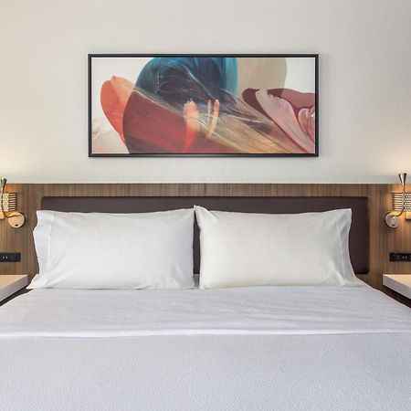Hilton Garden Inn Оукбрук Теръс Екстериор снимка