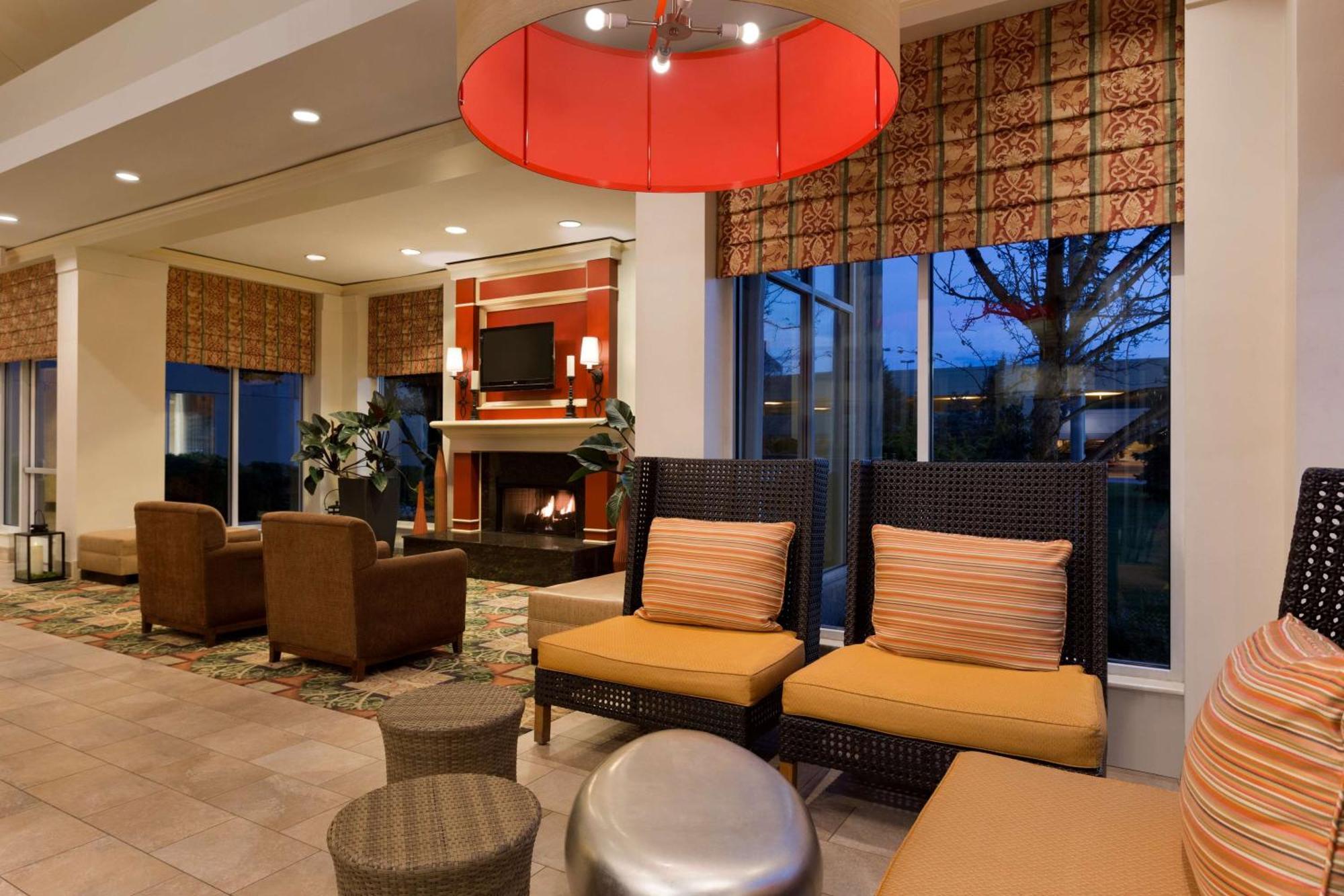 Hilton Garden Inn Оукбрук Теръс Екстериор снимка