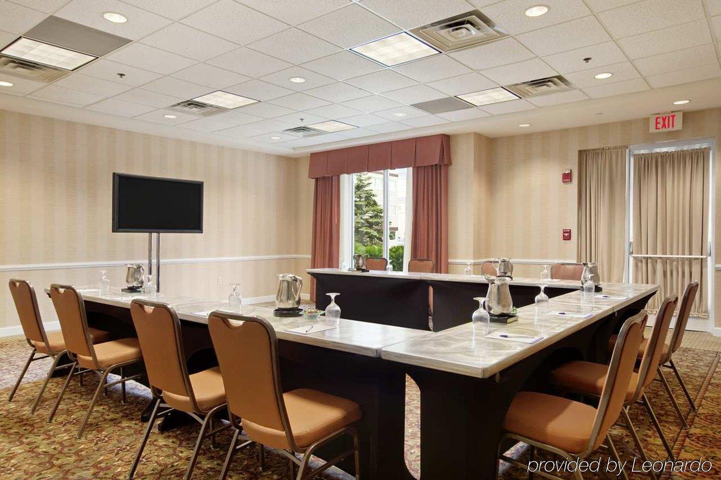 Hilton Garden Inn Оукбрук Теръс Бизнес снимка