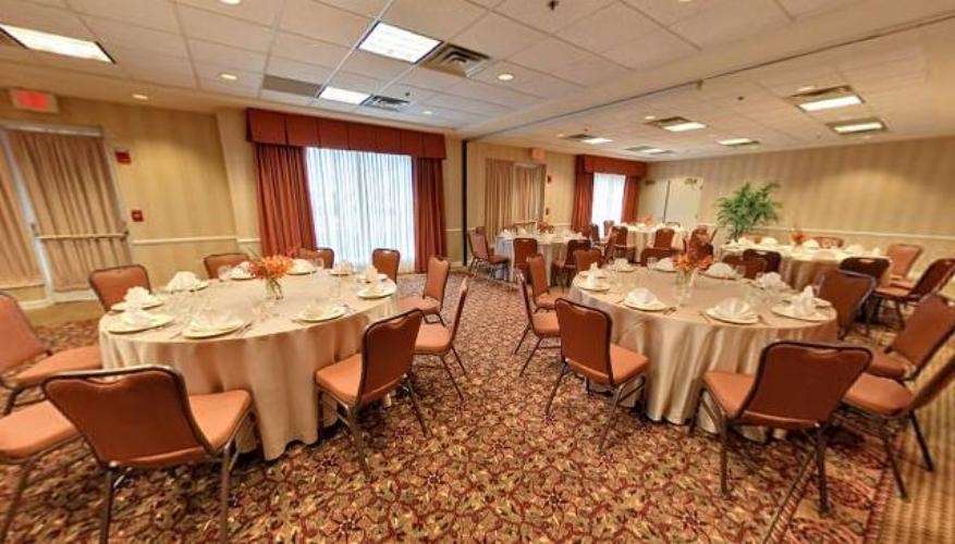 Hilton Garden Inn Оукбрук Теръс Съоръжения снимка
